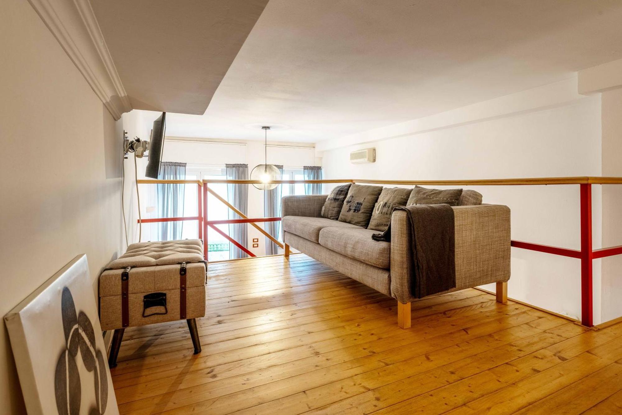 One Bedroom Apartment With Terrace Near Duomo Milan Exterior photo
